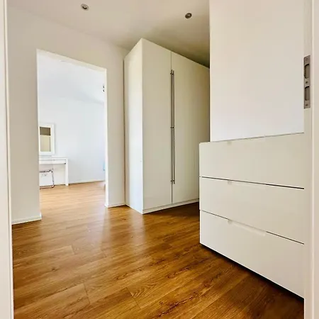 بيت للعطل We-home *